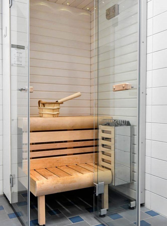 Numera finns minimala och ihopfällbara bastur som får plats även i små badrum. Är man bara en eller två personer i hushållet är detta en bra lösning. Bild: Anders Wiklund, TT