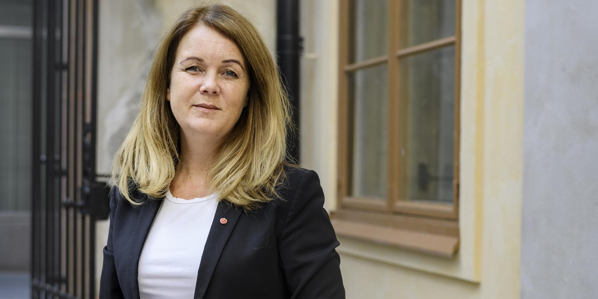 Socialdemokraten Jennie Nilsson bor i Halmstad men är uppvuxen i Hylte där hon också inledde sin politiska karriär.