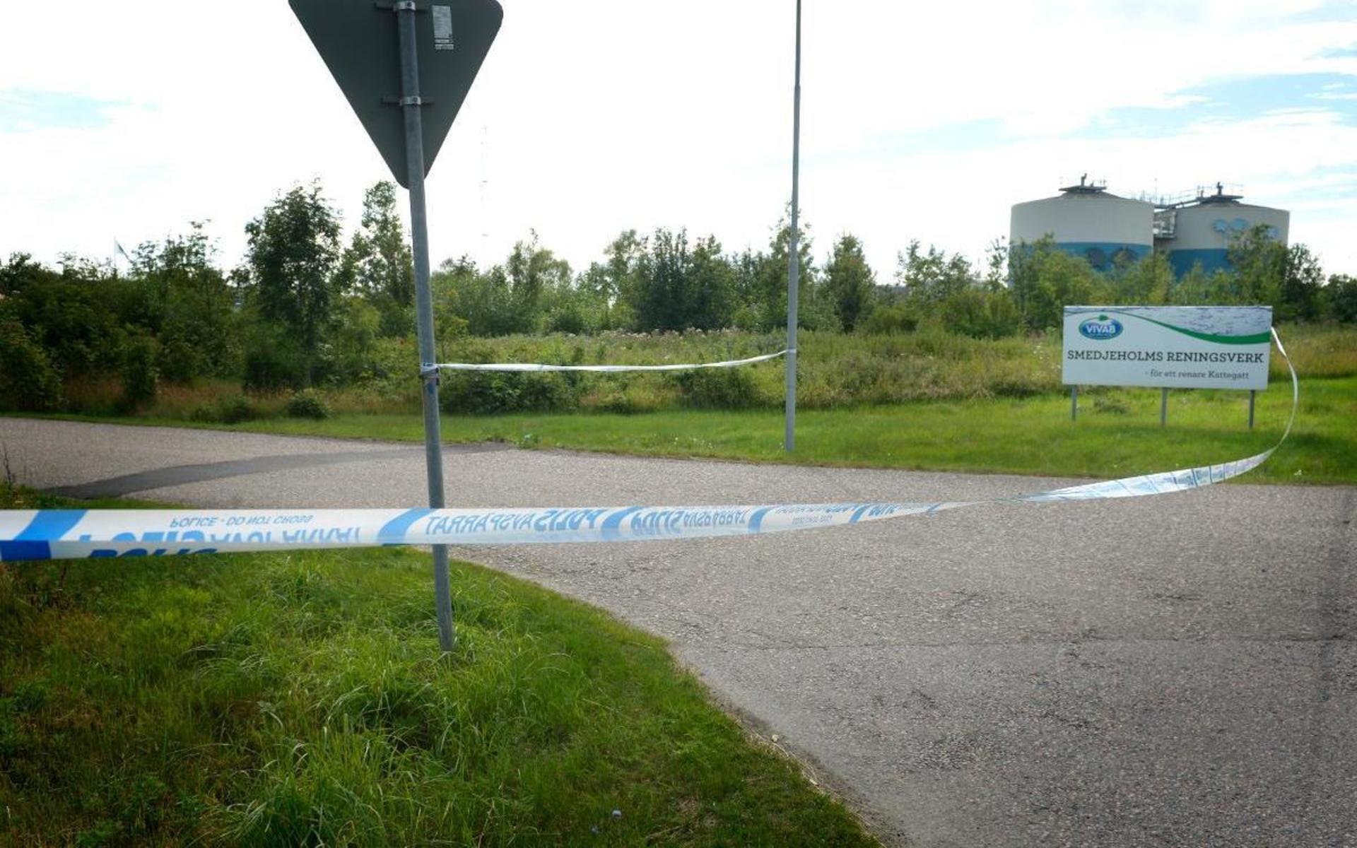 Den 18 juli blev en kvinna svårt skadad efter ett överfall i närheten av Smedjeholm reningsverk.