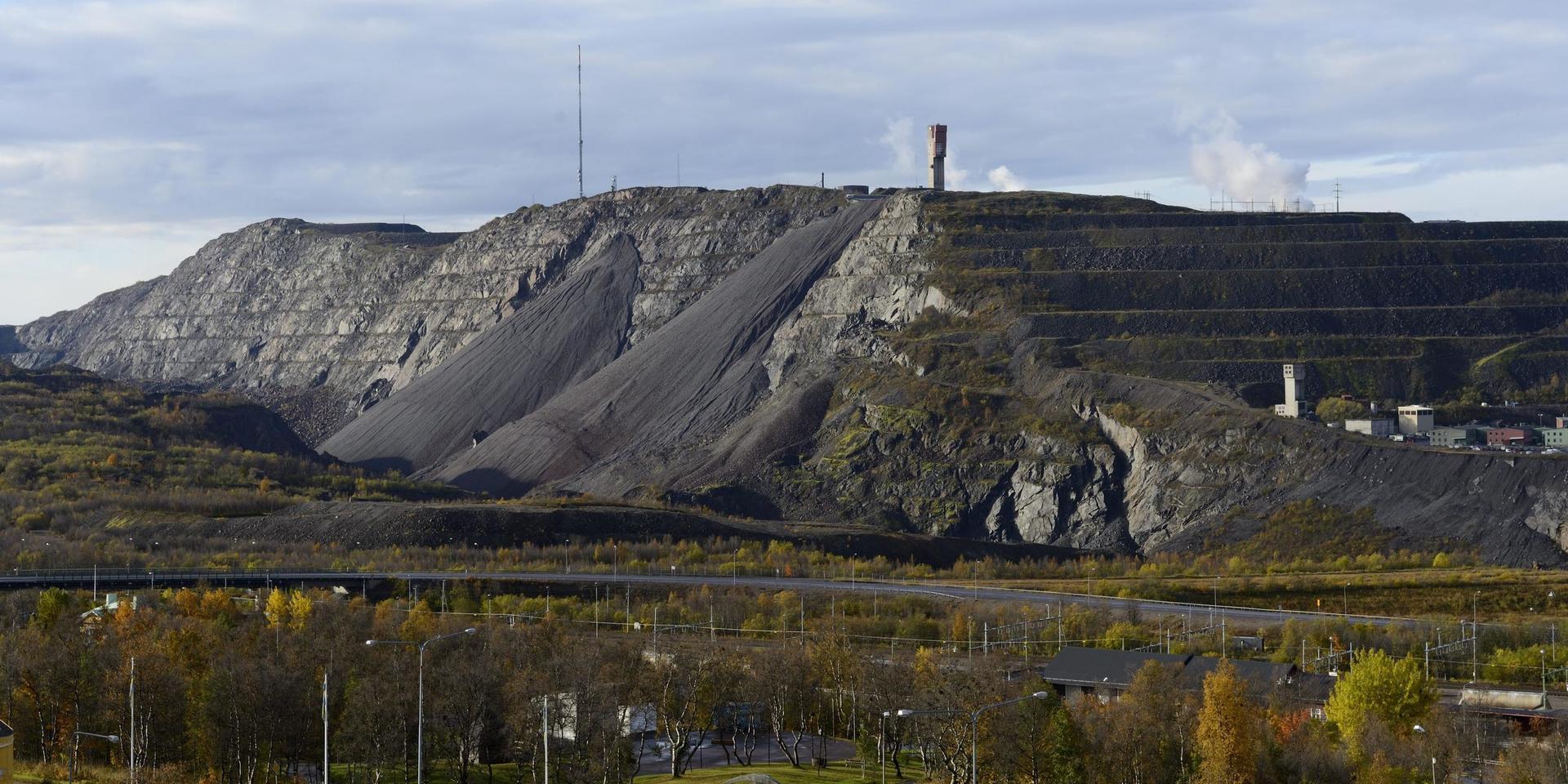 Klimatomställningen kommer att kräva sällsynta jordartsmetaller, men gruvpolitiken är ett hinder på vägen.