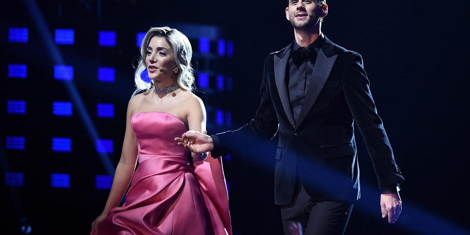 Gina Dirawi och Pär Lernström under finalen av "Idol" 2018 i Globen.