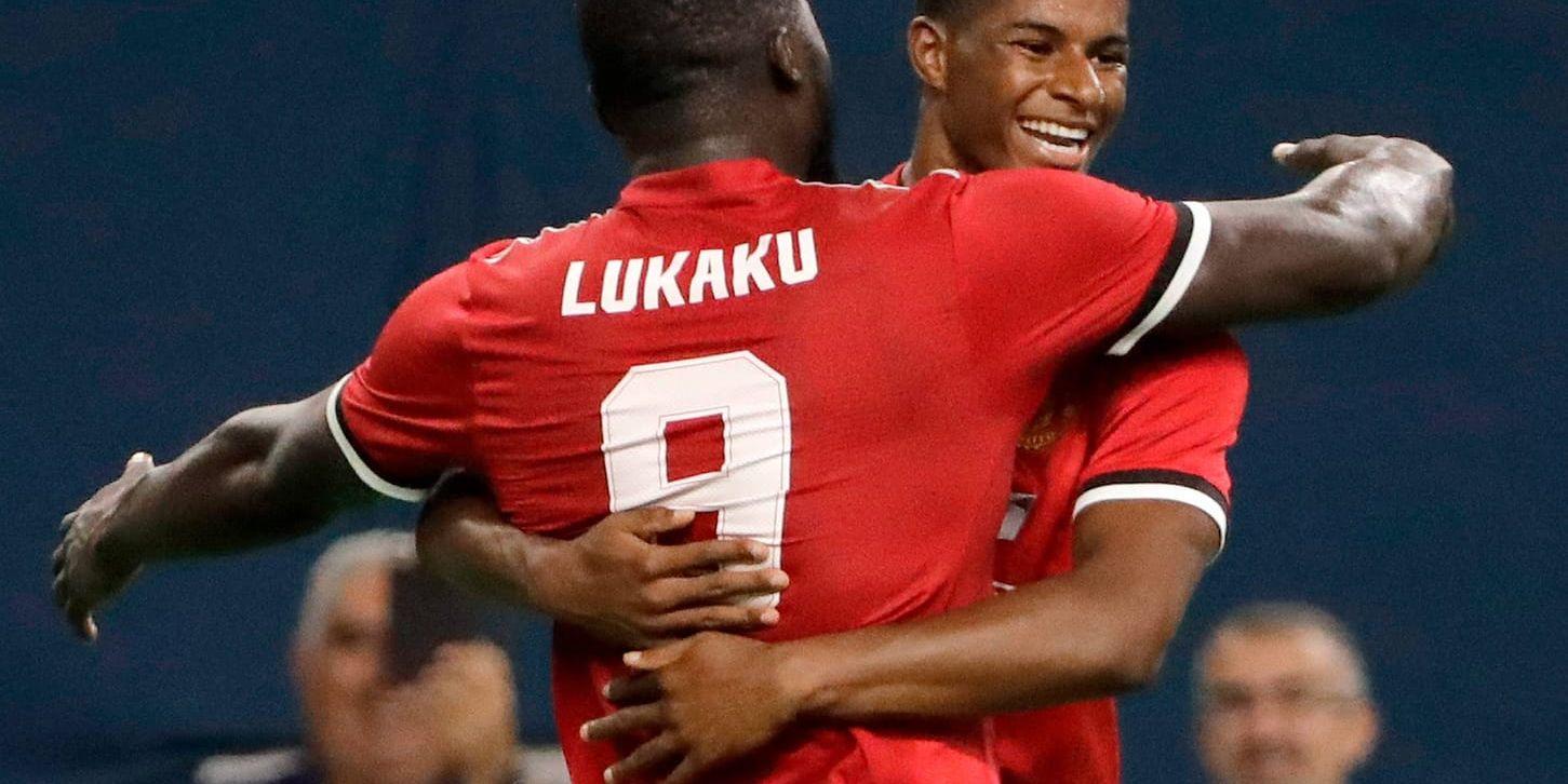 Manchester Uniteds Marcus Rashford och Romelu Lukaku gjorde två mål på två minuter i deras första match från start tillsammans.