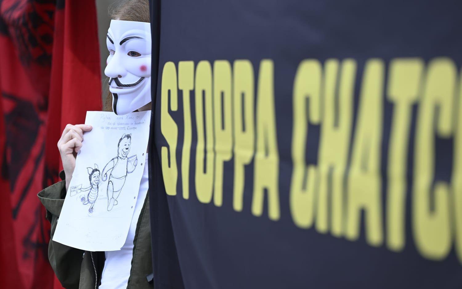 Demonstration mot "chat control" på Mynttorget i Stockholm i maj 2023.