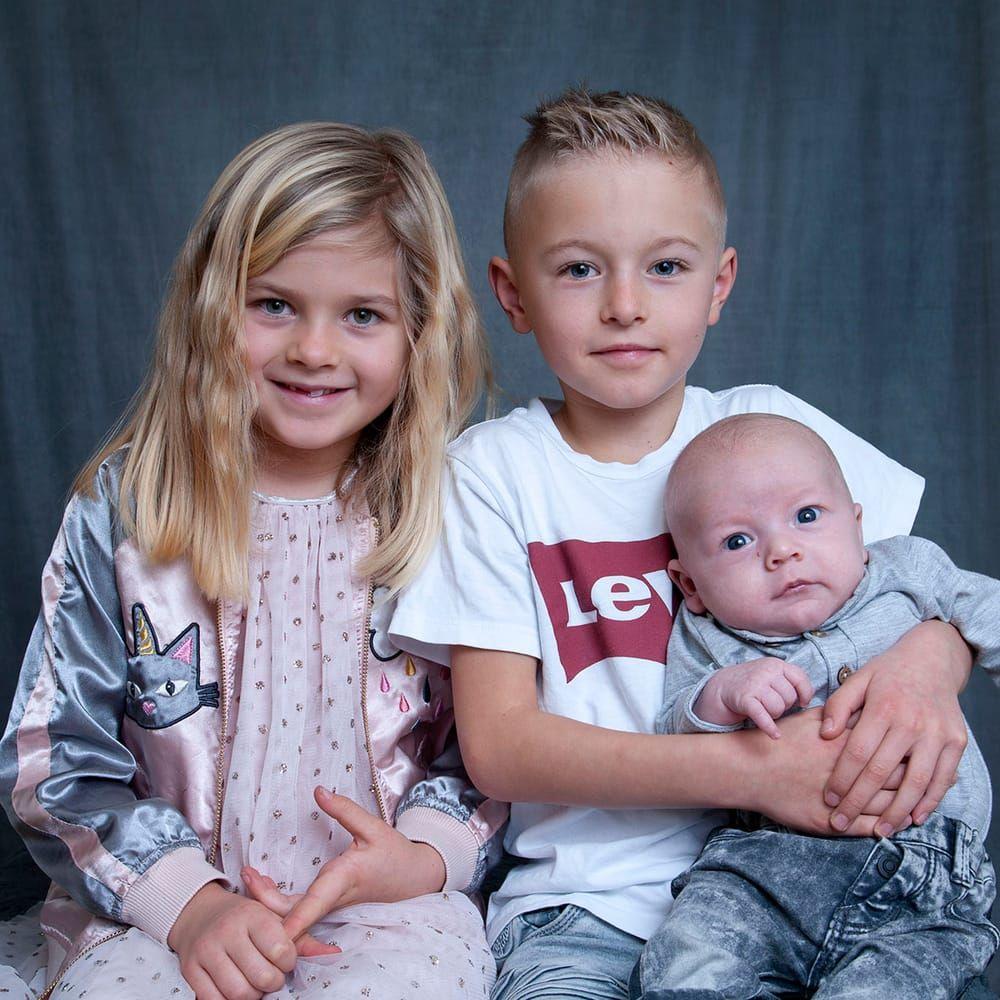 Tobias och Josefine Stierna, Åled fick den 7 oktober en pojke som heter Melvin. Han vägde 3460 g och var 49 cm lång. Syskonen heter Isac och Vilma.