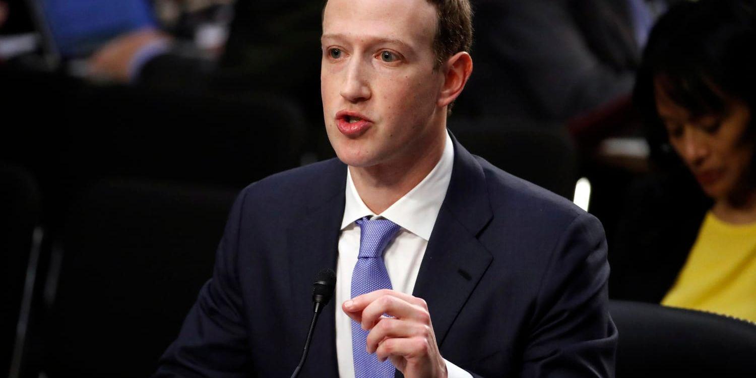 I april i år frågades Facebooks vd Mark Zuckerberg ut i amerikanska senaten angående hur plattformens data använts för att påverka det amerikanska presidentvalet 2016. Arkivbild.
