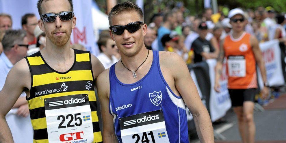 Halmstadlöpare på Göteborgsvarvet. Michael Kälebo (t v) tvingades bryta halvmaran i den stekande hettan, medan Fredrik Lans tog sig i mål på 1:17,59.