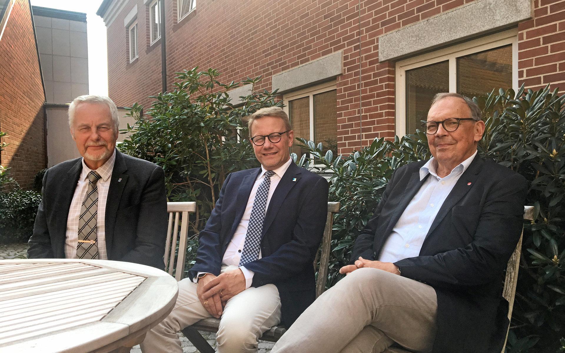 Nuvarande kommunråden i Laholm: Roland Norrman (M), Erling Cronqvist (C) och Kjell Henriksson (S).
