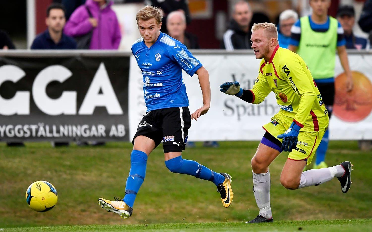 Drömdebut. Nye islänningen Tryggvi Hrafn Haraldsson gjorde under tisdagen ett mål och en assist i debuten för HBK mot Tvååker i DM. Bild: Krister Andersson.