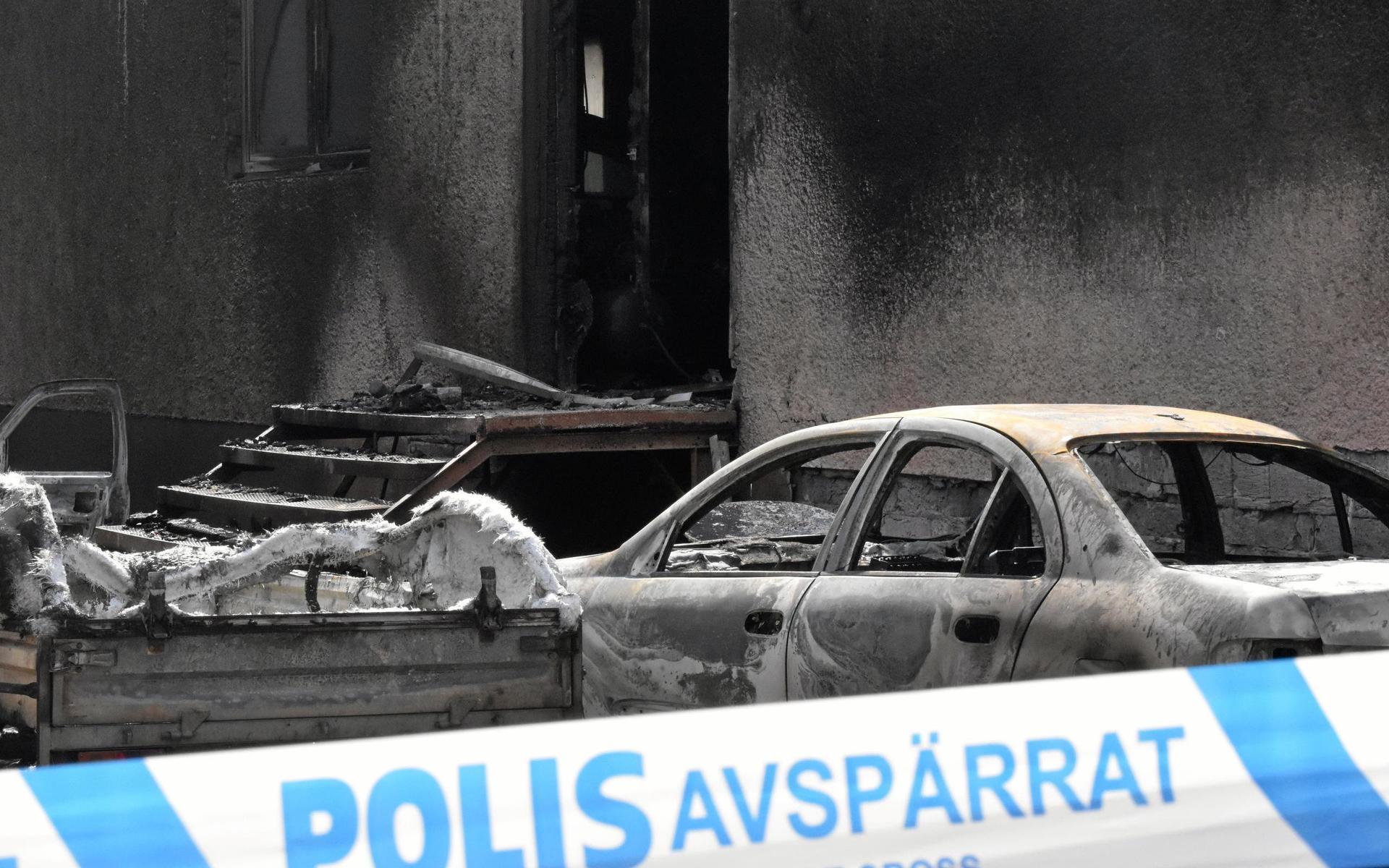 Polisen utreder branden som grov mordbrand och har spärrat av fastigheten. Ägaren till fastigheten är bolaget Egypt-Sweden Properties AB.