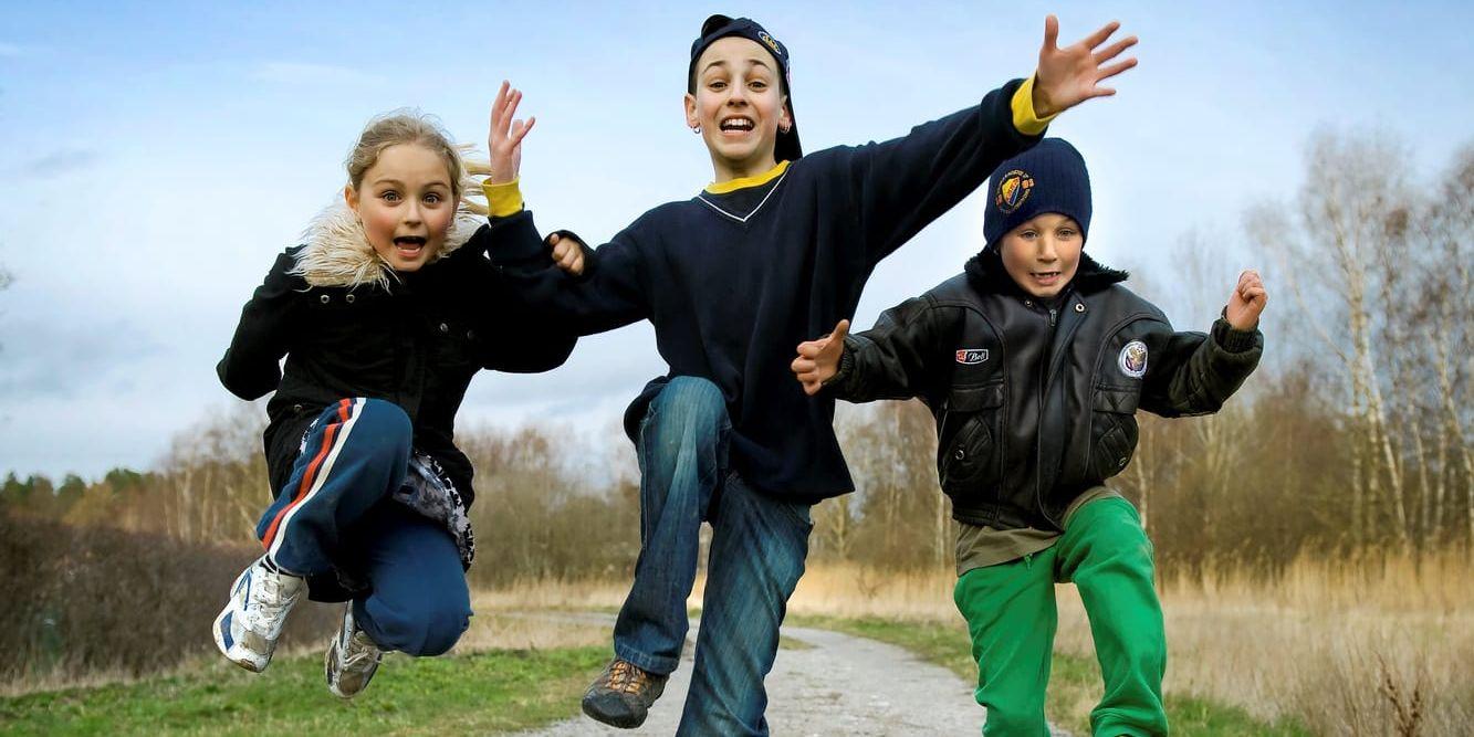 Alla vet hur viktig rörelse och idrott är för barn och deras framtida hälsa, skriver Jonas Leth.