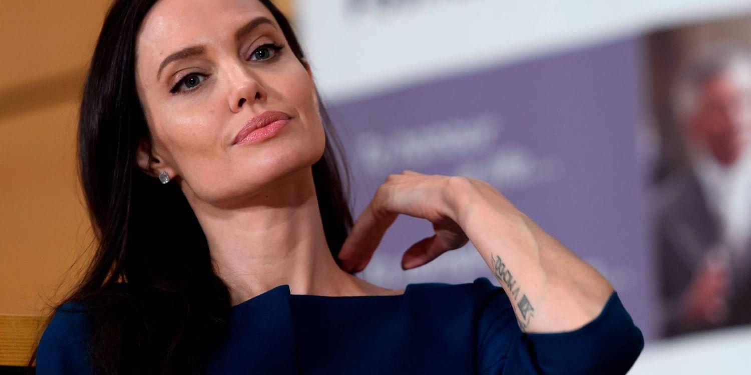 Angelina Jolie talar ut om livet efter skilsmässan.