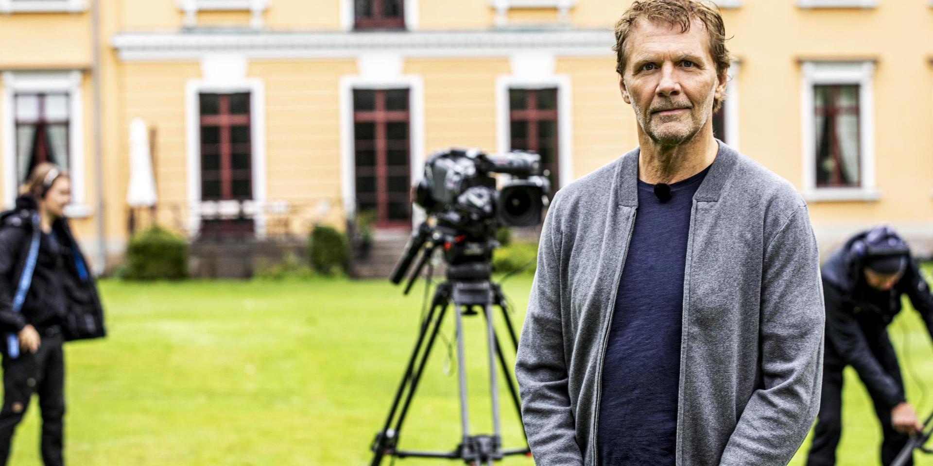 Micke Leijnegard är programledare för Mästarnas mästare som i år spelas in i nordvästra Skåne och södra Halland. 