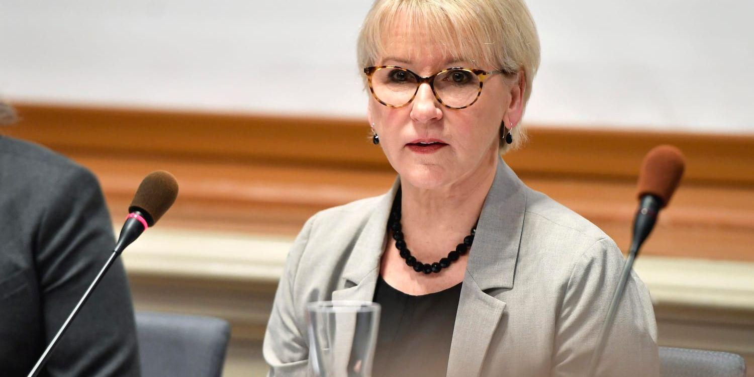 Utrikesminister Margot Wallström (S) lovar besked inom kort om när regeringen kan sätta ner foten i frågan om FN-konventionen om kärnvapenförbud. Arkivbild