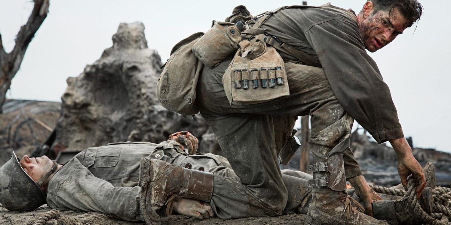 Får högsta betyg. ”En utomordentligt bra film”, skriver Tobias Holmgren om Hacksaw Ridge. Andrew Garfield spelar den vapenvägrande soldaten Desmond Doss i Mel Gibsons verklighetsbaserade film.