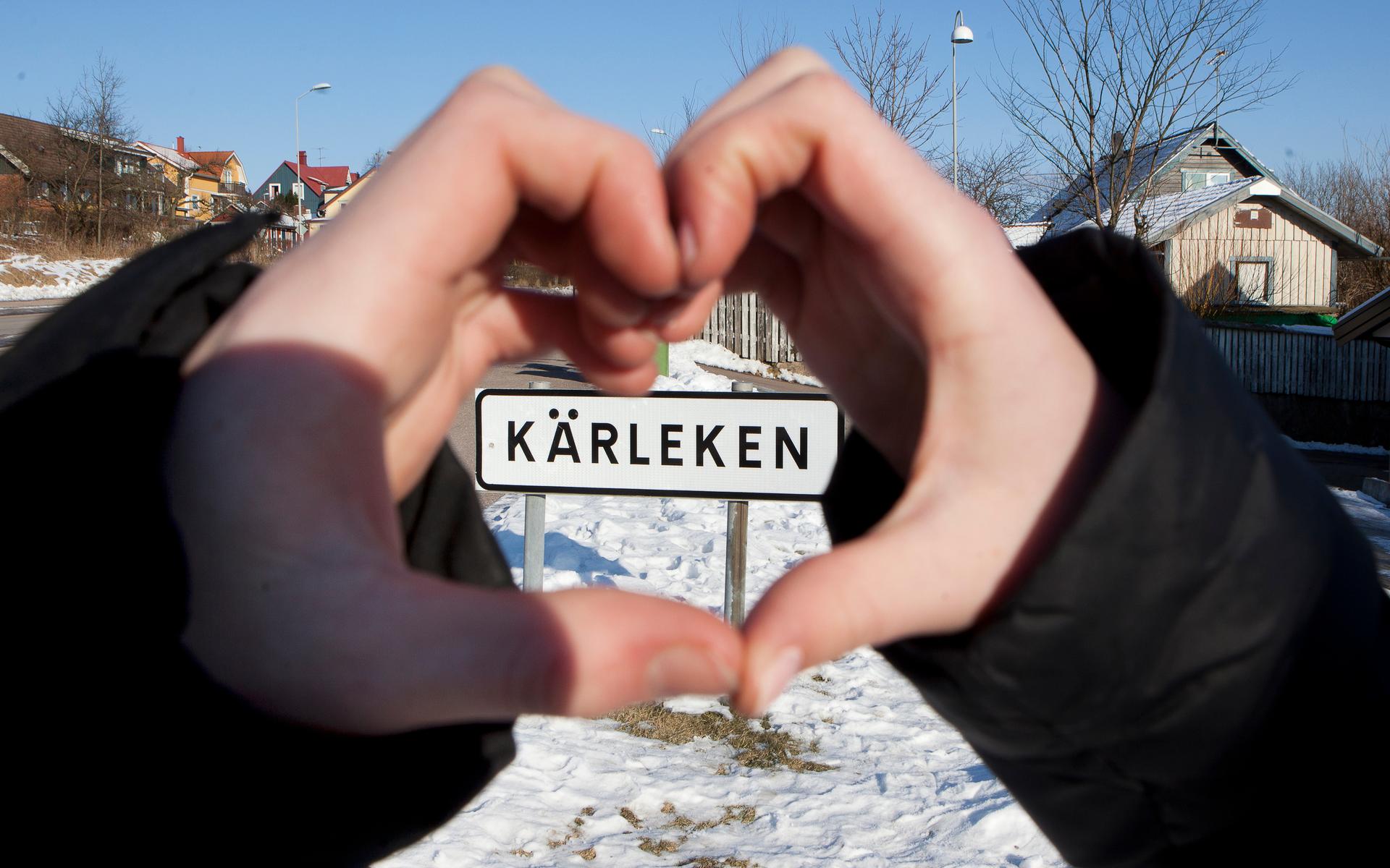 Halmstadstadsdelen Kärleken är ett av de vackraste ortnamnen i Sverige, enligt en ny undersökning. Hela listan finns sammanfattad längre ner i artikeln. 