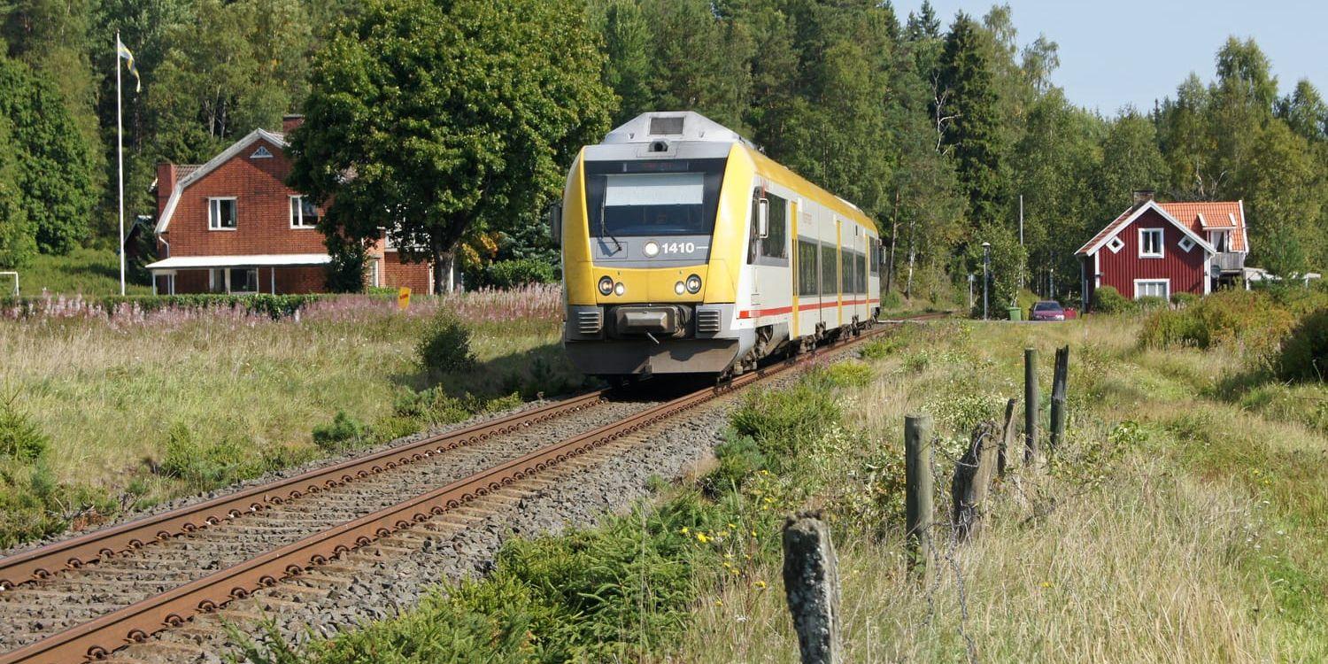 Bor du i Halmstad och ska åka tåg till Stockholm/Mälardalen? Åk gärna med Krösatågen via Nässjö/Jönköping!, skriver Per-Yngve Bengtsson.