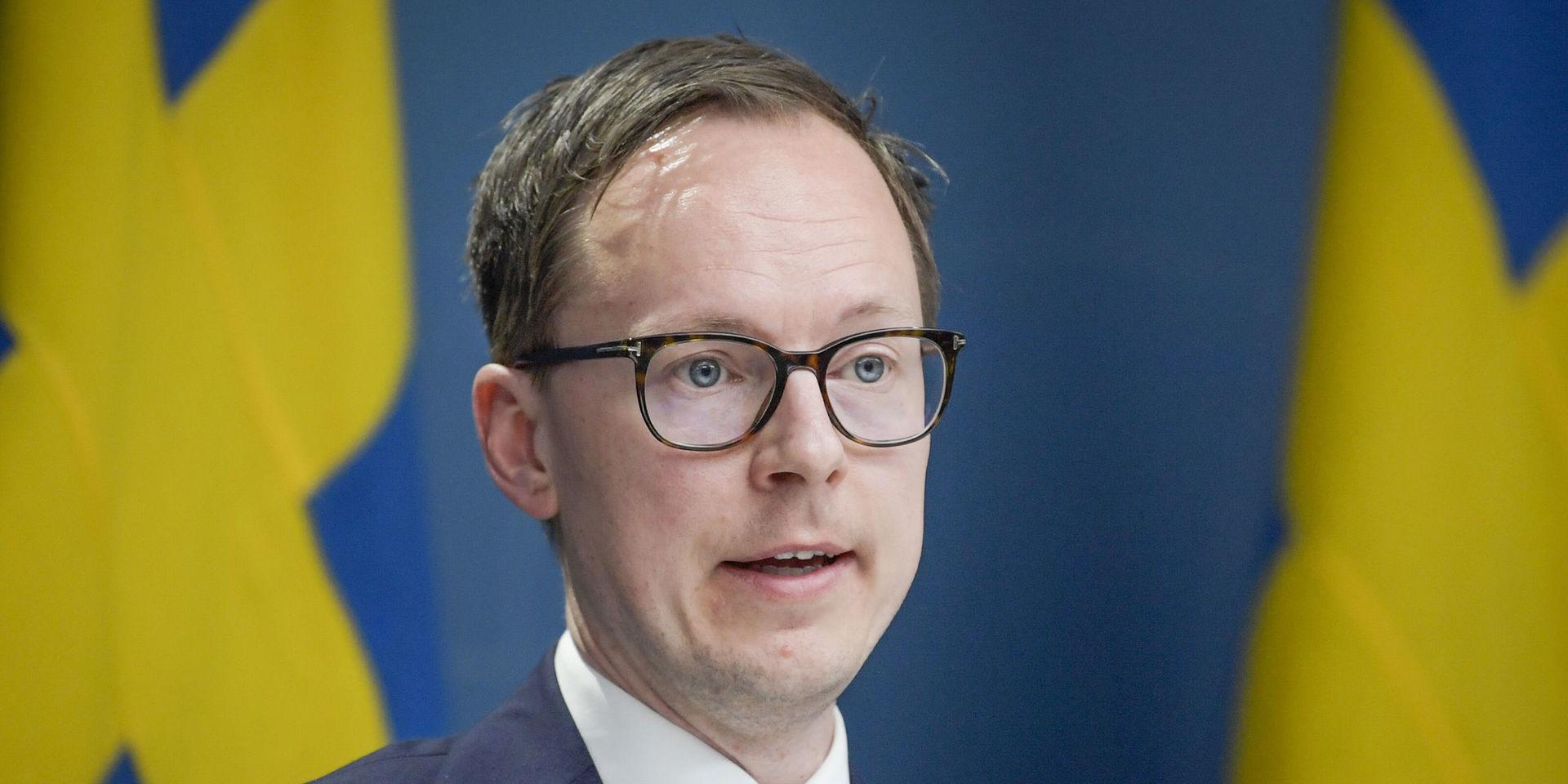 Mats Persson, ekonomisk-politisk talesperson (L), har länge varnat för att den redan höga arbetslösheten i utsatta grupper kan explodera i lågkonjunktur.