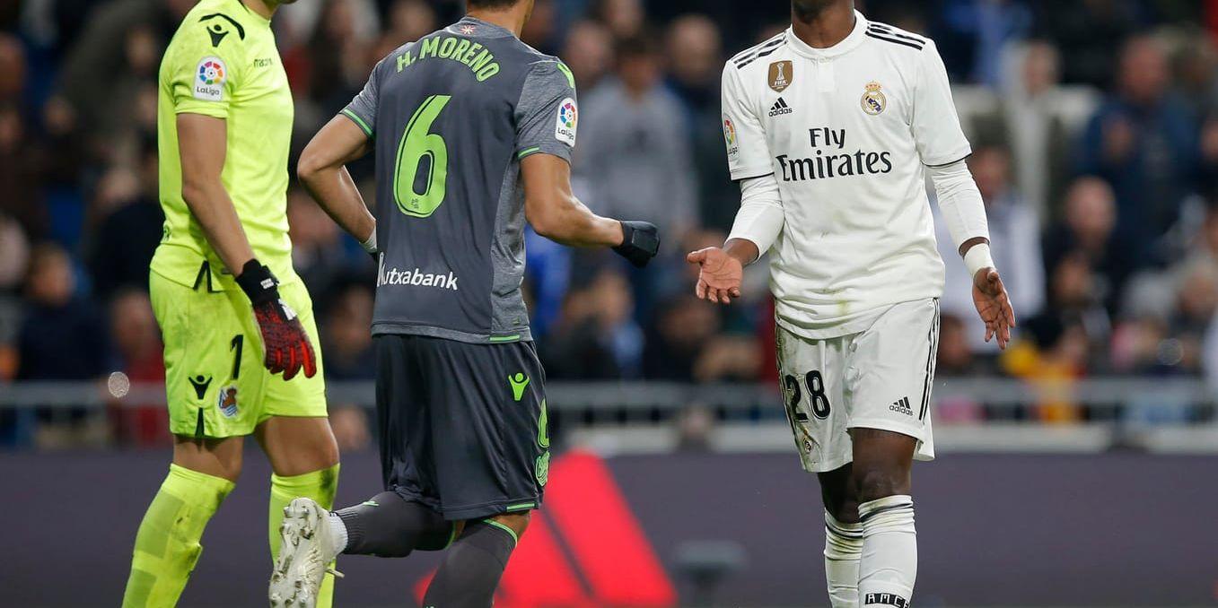 Vinicius Junior, till höger, föll med sitt Real Madrid hemma mot Real Sociedad.