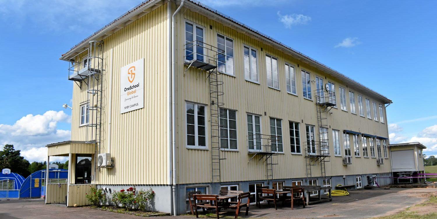 Oneschool global Nyby campus i Långaryd har fått upprepad kritik från Skolinspektionen.