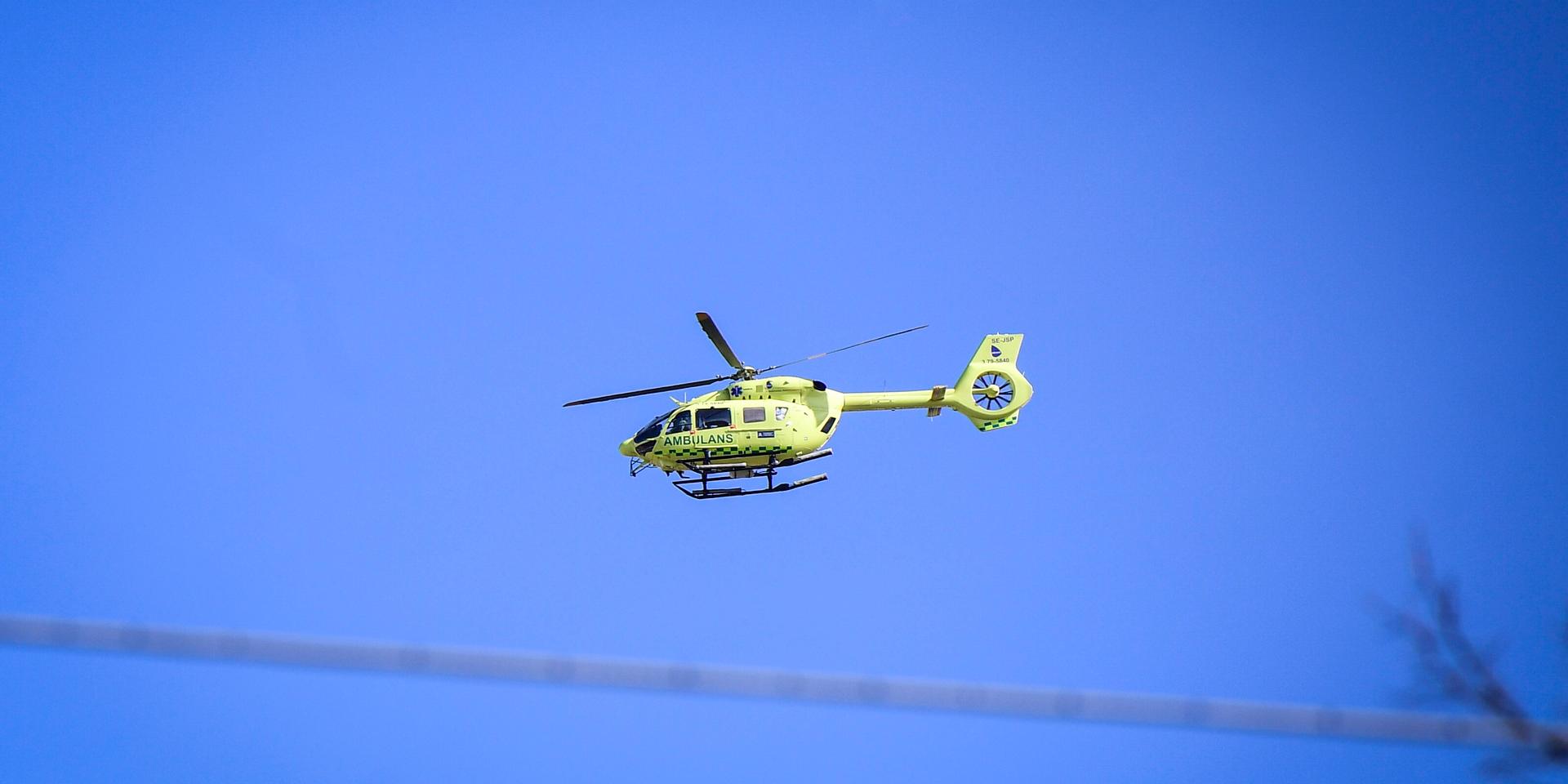 En person fördes med ambulanshelikopter till sjukhus efter en drunkningsolycka i Rättvik på söndagskvällen. Arkivbild.