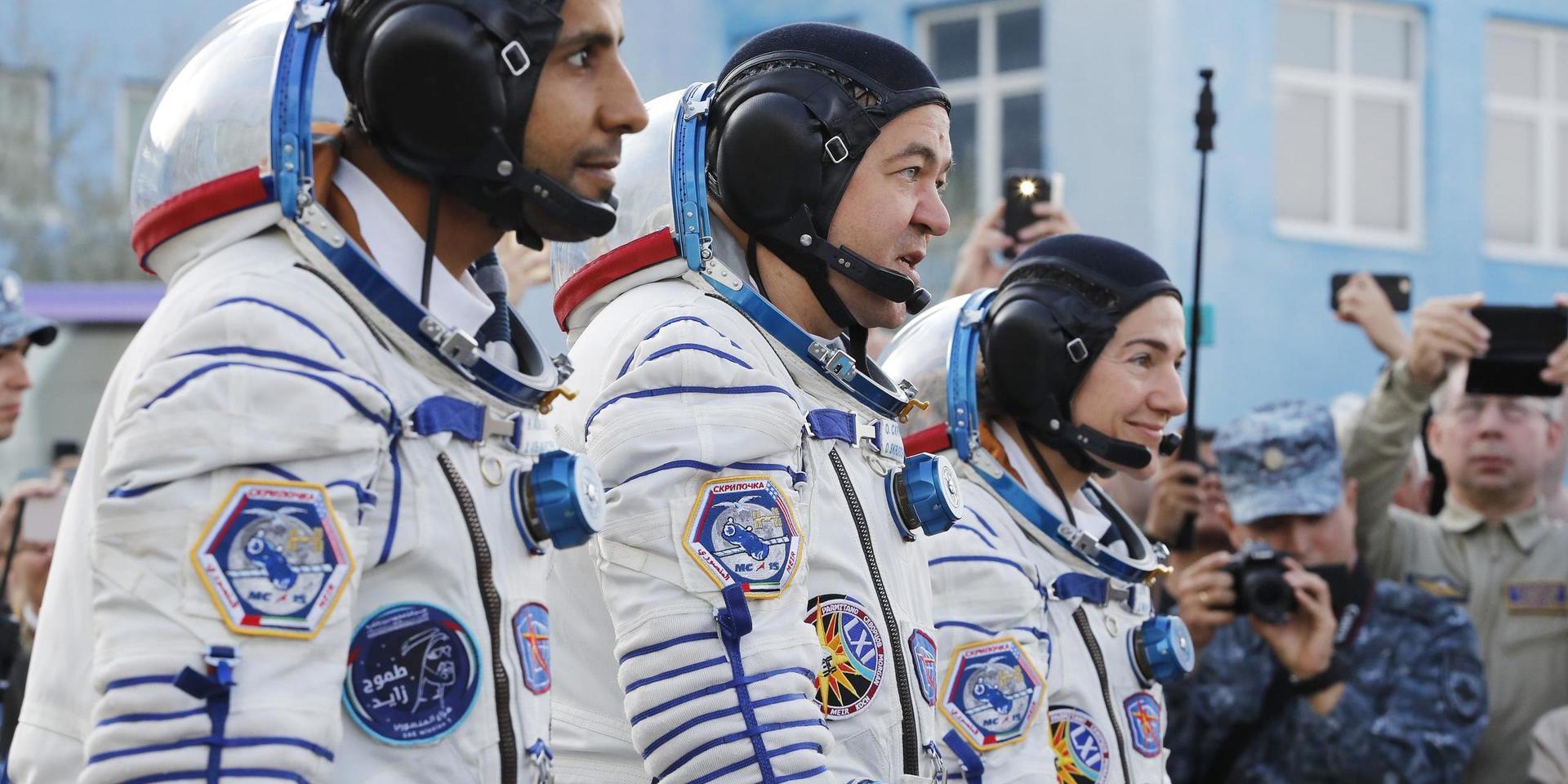 Kommer rymdfarare som dessa att ha flera olika stationer att åka till i framtiden? Bild från när Hazza Almansoori, Oleg Skripotjka och svensk-amerikanska Jessica Meir skulle upp till ISS 2019.