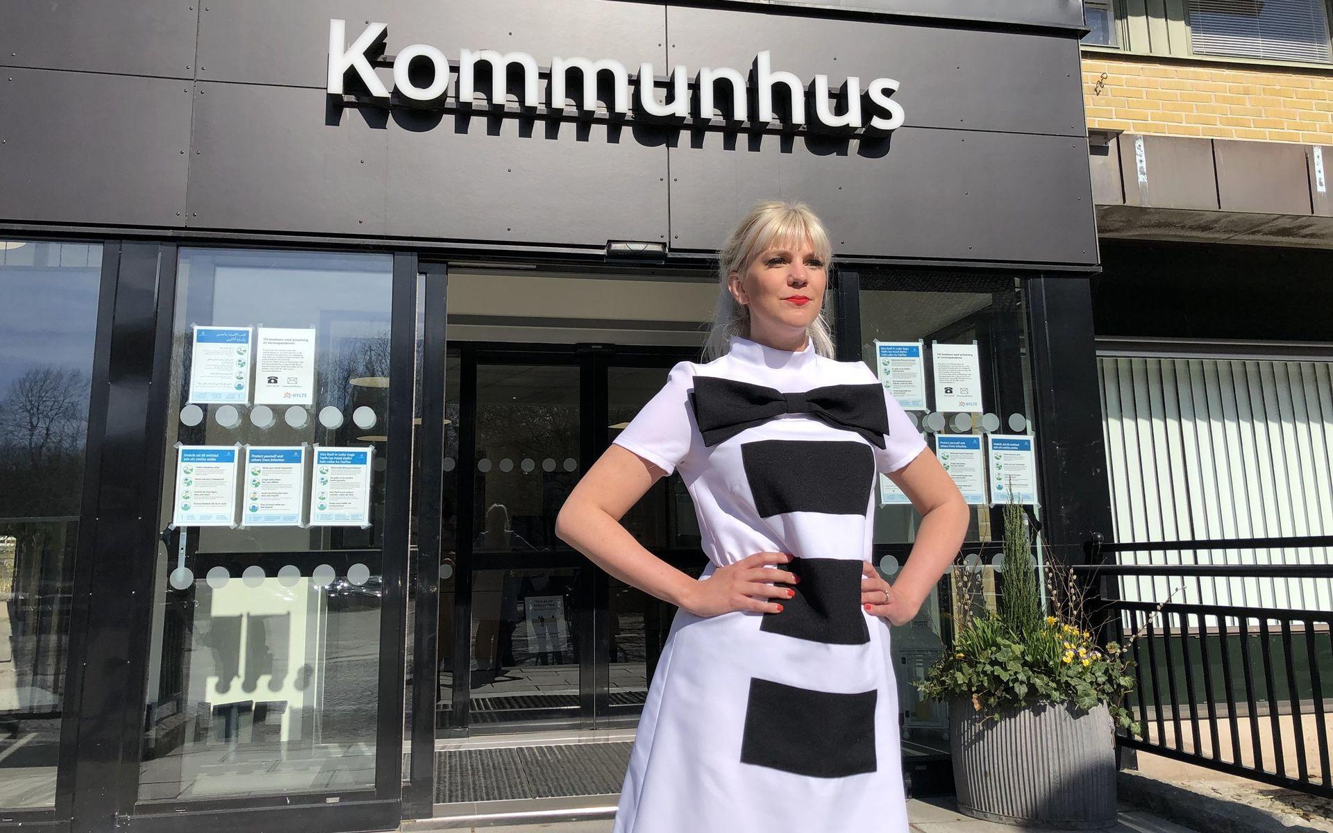 Emma Gröndahl är kommunchef i Hylte sedan 2020. Det innebär att hon är kommunens högsta tjänsteman med över tusen kommunanställda under sig.