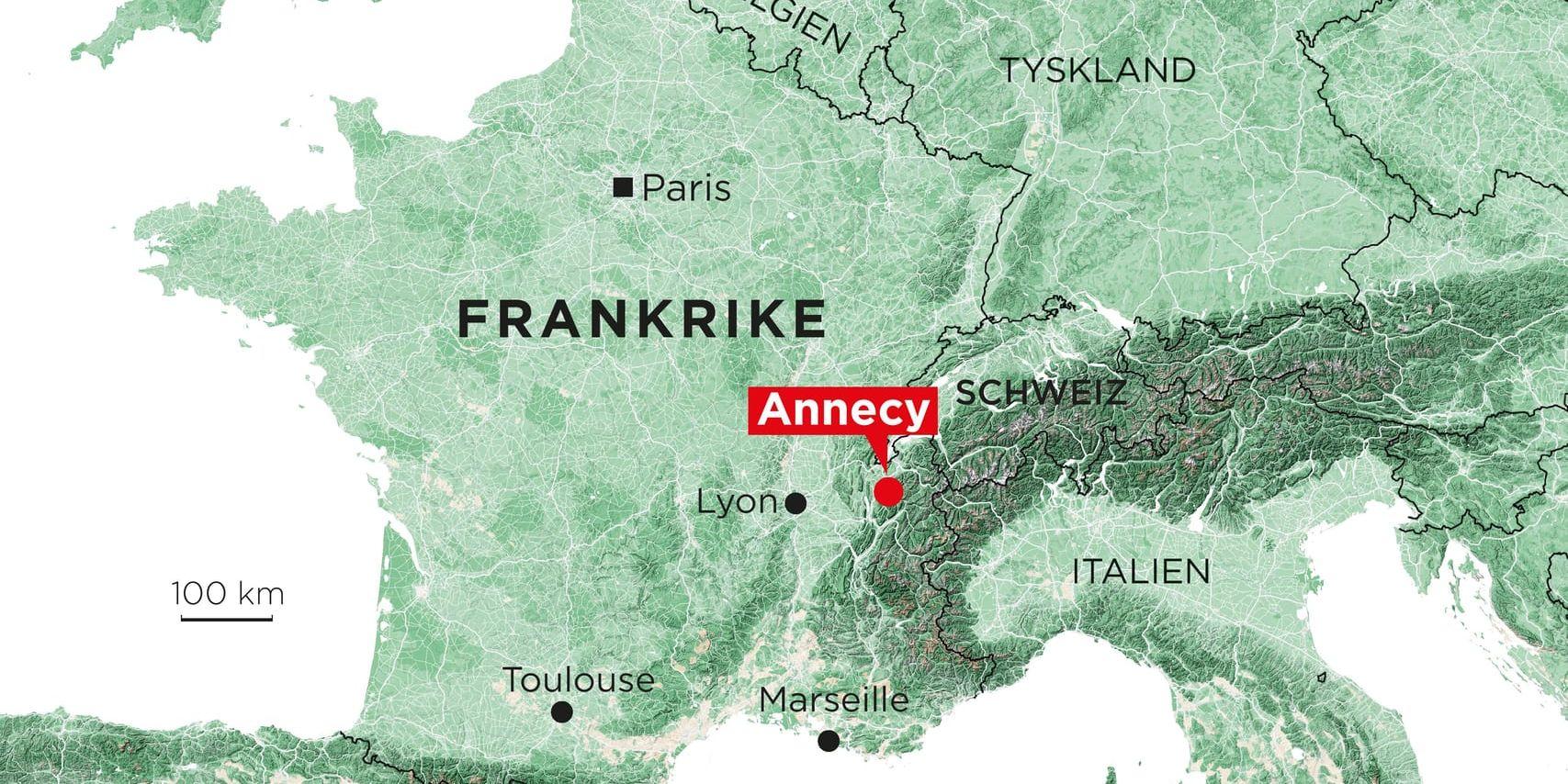 Flera personer, bland dem barn, har skadats i ett knivdåd i franska staden Annecy.