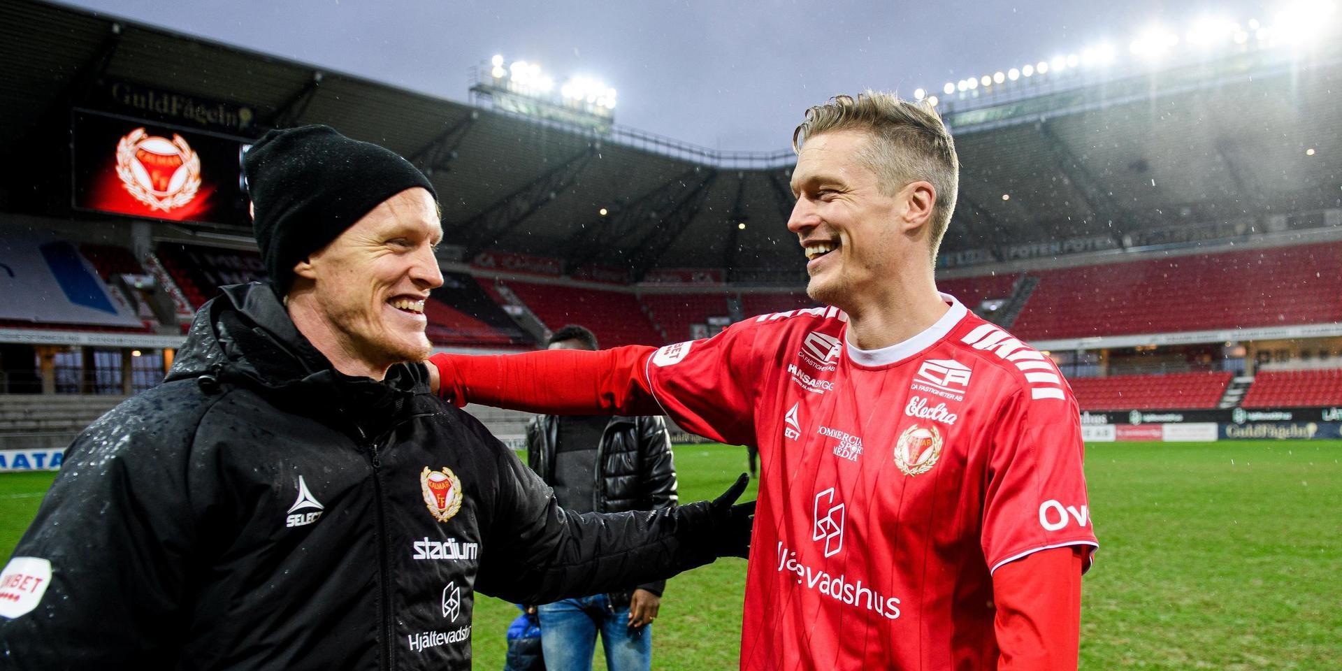 Viktor Elm (till höger i bild) tackar nu för sig i Kalmar FF.