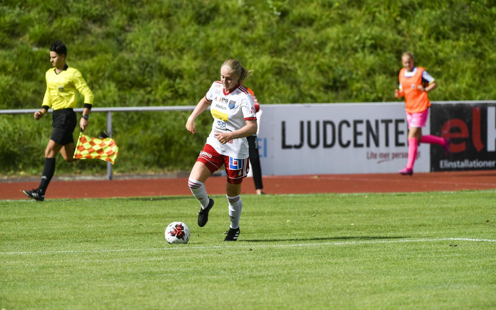 Halmias damer spelar sina hemmamatcher på Halmstad Arena IP, men skulle kunna använda Örjans vall till exempel i derbymötena mot HBK.