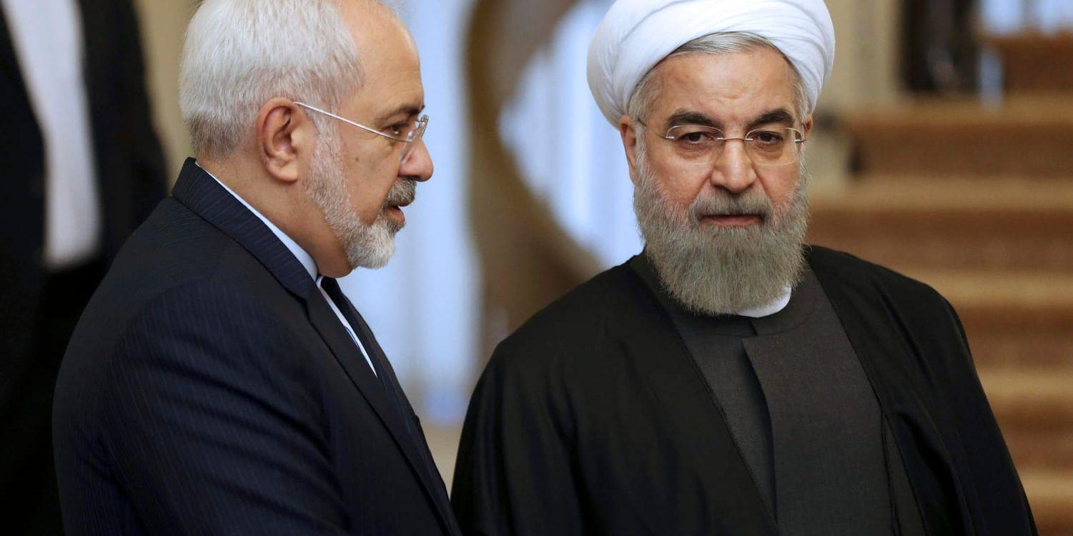 Irans utrikesminister Mohammad Javad Zarif tillsammans med president Hassan Rohani. Arkivbild.