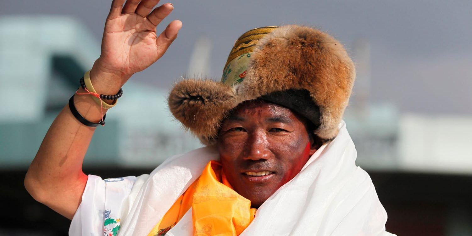 Kami Rita Sherpa, 49 år, har bestigit Mount Everest 24 gånger – varav två gånger på en vecka. Arkivbild.