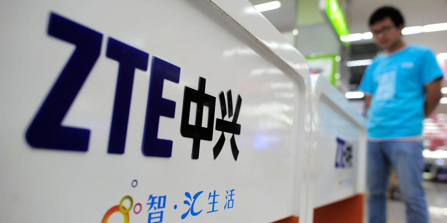 Kinesiska telekomtillverkaren ZTE fortsatte att sjunka på börsen under fredagshandeln. Arkivbild.