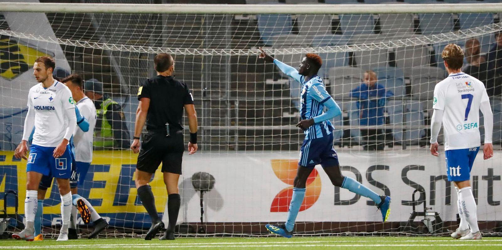 Djurgårdens Aliou Badji firar kvitteringen mot IFK Norrköping.