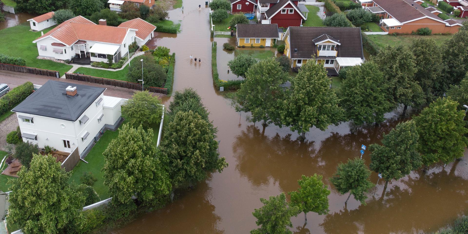”För att förstå omfattningen beräknas kostnaden för sommarens översvämning i Gävle uppgå till cirka en kvarts miljard kronor.”