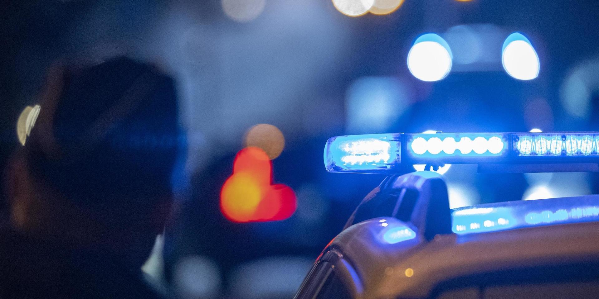 Polisen tog i helgen tre personer i Laholm med omnejd som misstänks ha använt narkotika. Två av dem påträffades misstänkt påverkade ute i trafiken.