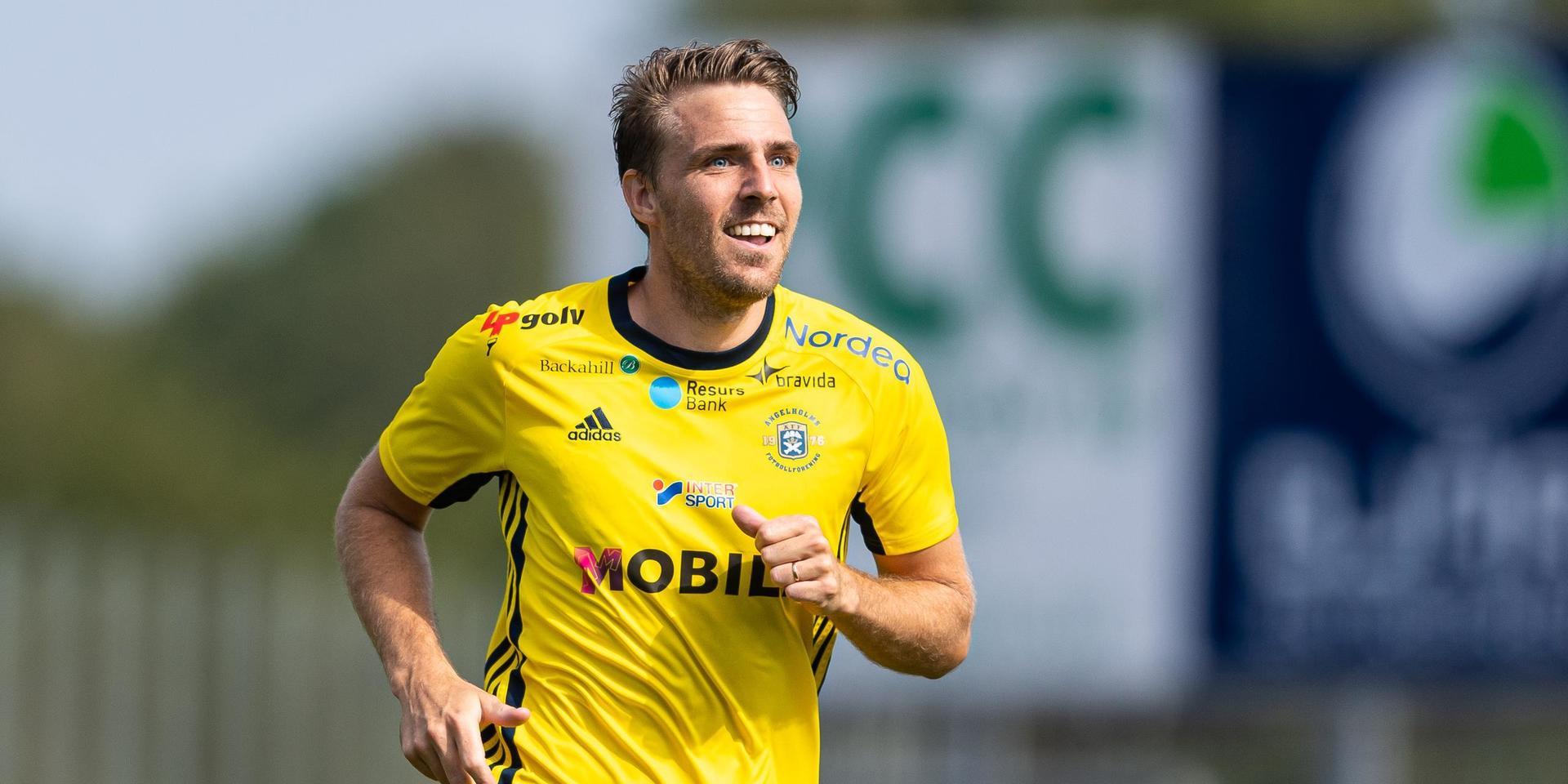 Ängelholms ex-HBK:are, Johan Oremo, kan prisas som bästa anfallare i division 2-fotbollen.