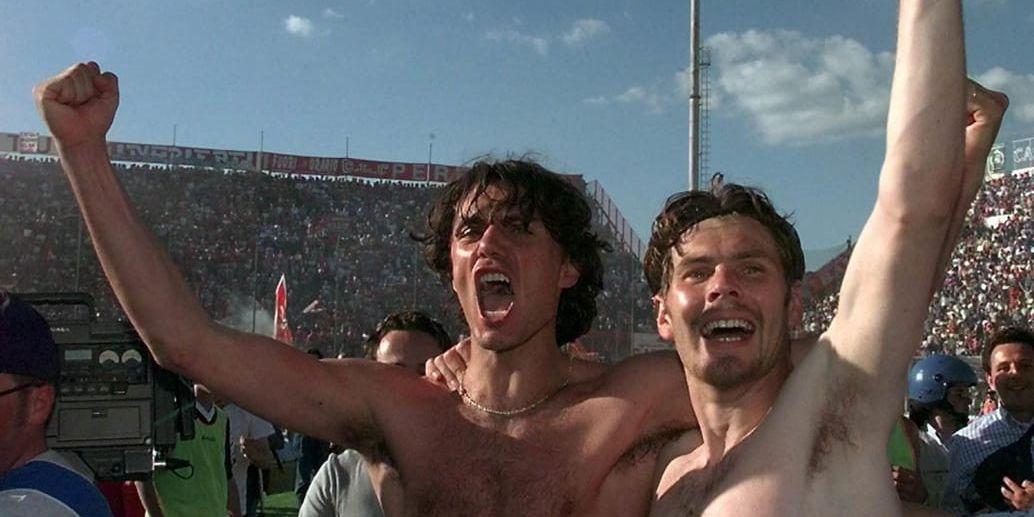 Palo Maldini, till vänster, och Zvonimir Boban, till höger, firar efter att ha säkrat ligatiteln för Milan 1999. Nu får de återigen jobba tillsammans i klubbens sportsliga ledning.