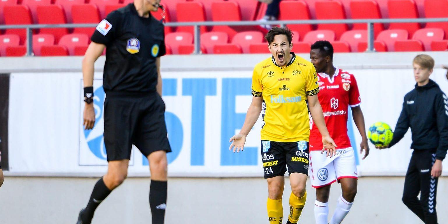 Stefan Ishizaki var nära ett andra gult kort när Elfsborg spelade oavgjort mot Kalmar.