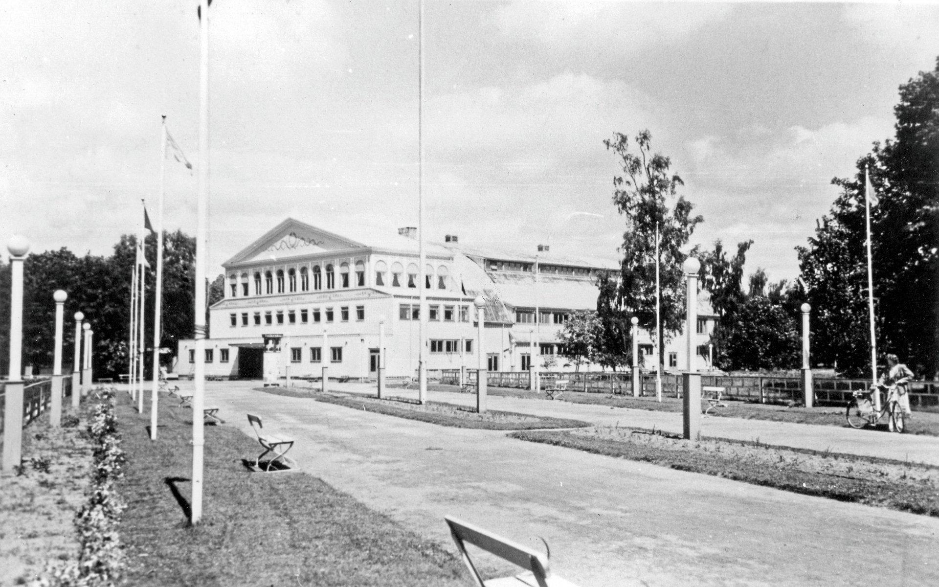 Det gamla danspalatset – i dag kallat Kulturhuset – i Folkparken invigdes 1936…