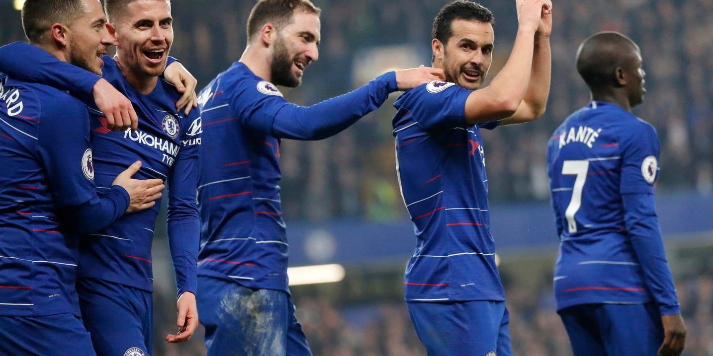 Pedro firas efter ledningsmålet för Chelsea hemma mot Tottenham.