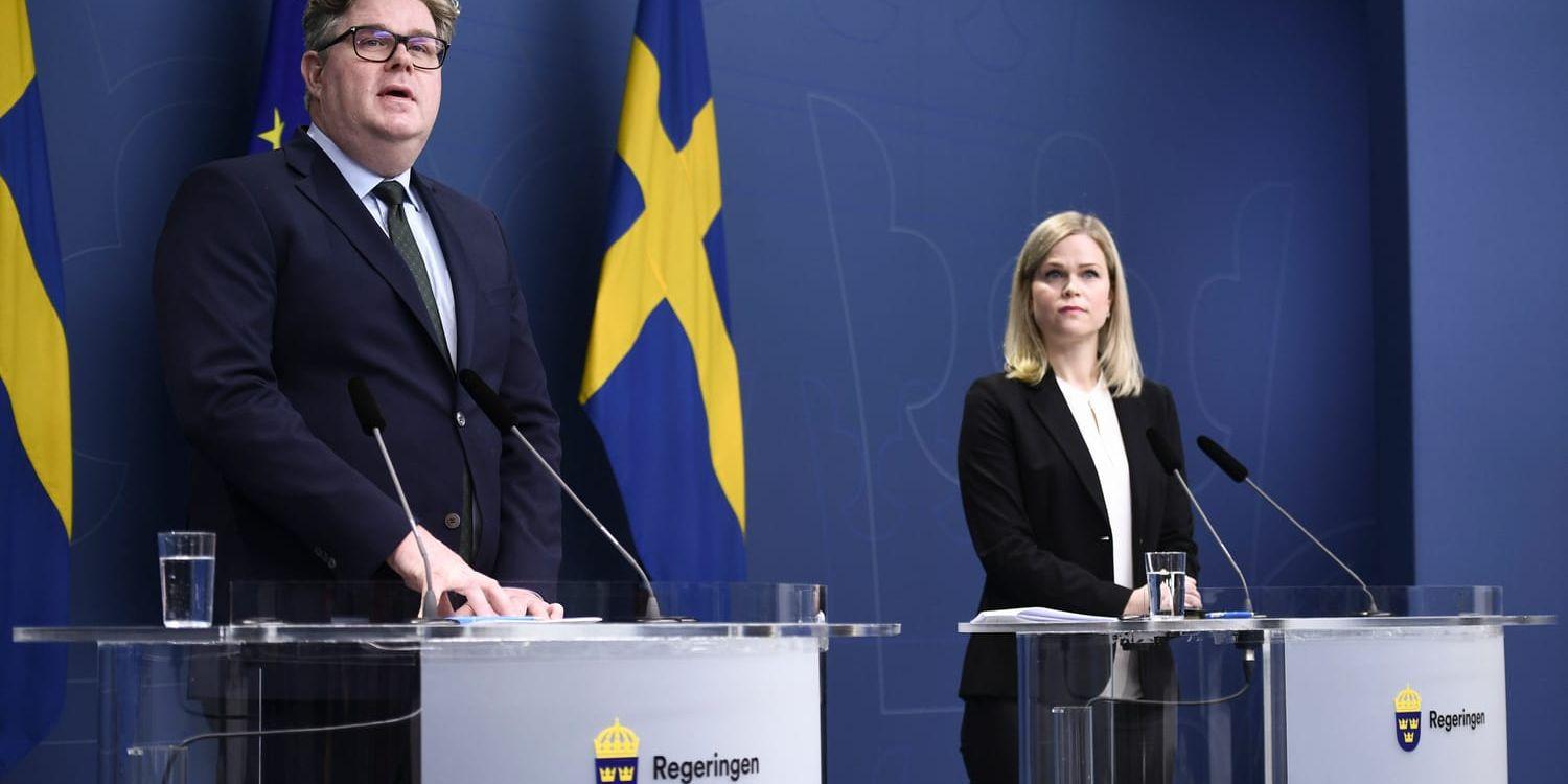 Justitieminister Gunnar Strömmer (M) och jämställdhets- och biträdande arbetsmarknadsminister Paulina Brandberg (L)