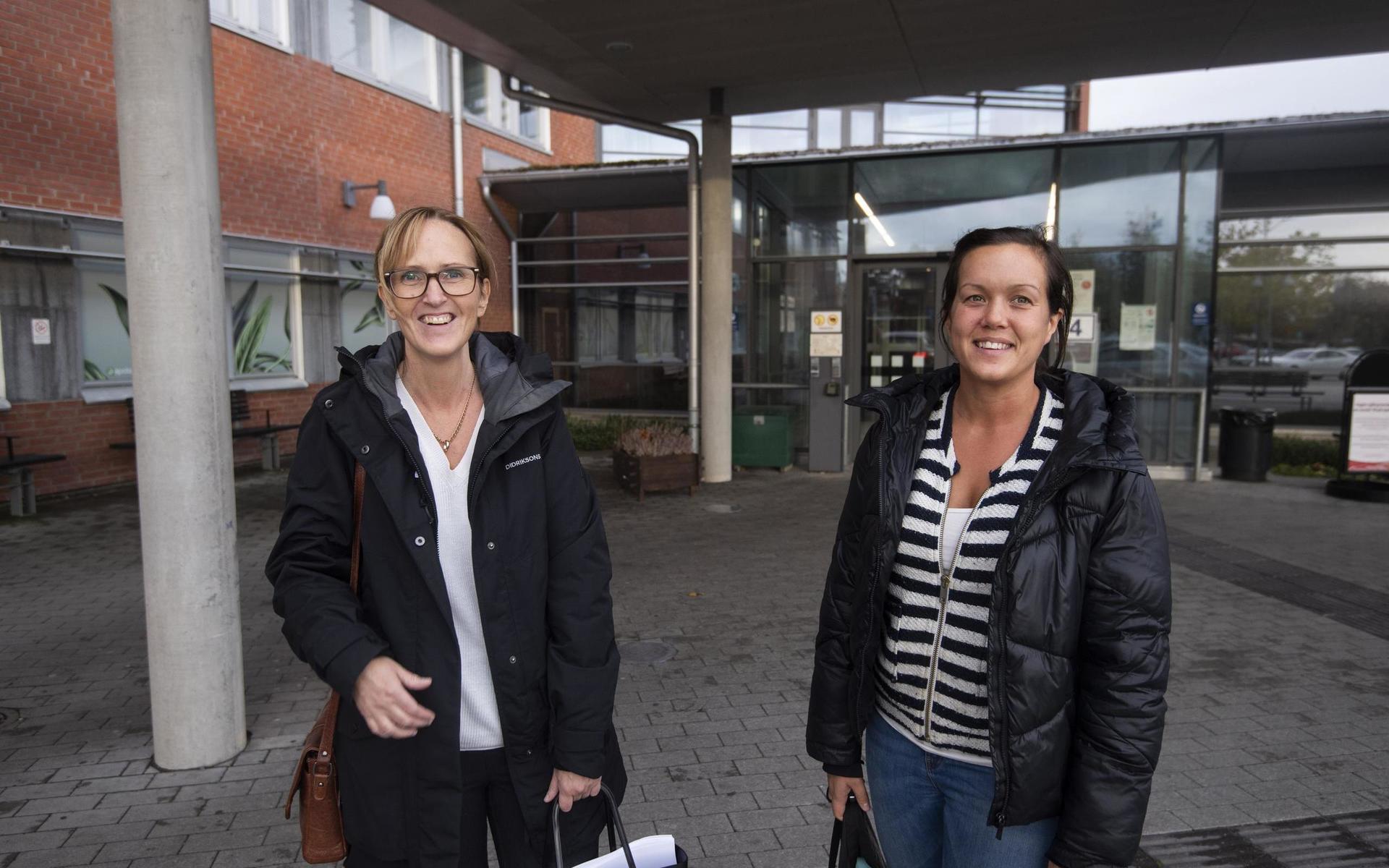 ”Året har varit tufft för all personal, oavsett om man jobbat direkt med coronapatienter eller inte”, säger Marie Johansson och Moa Hagström, båda sjuksköterskor på gynekologimottagningen.