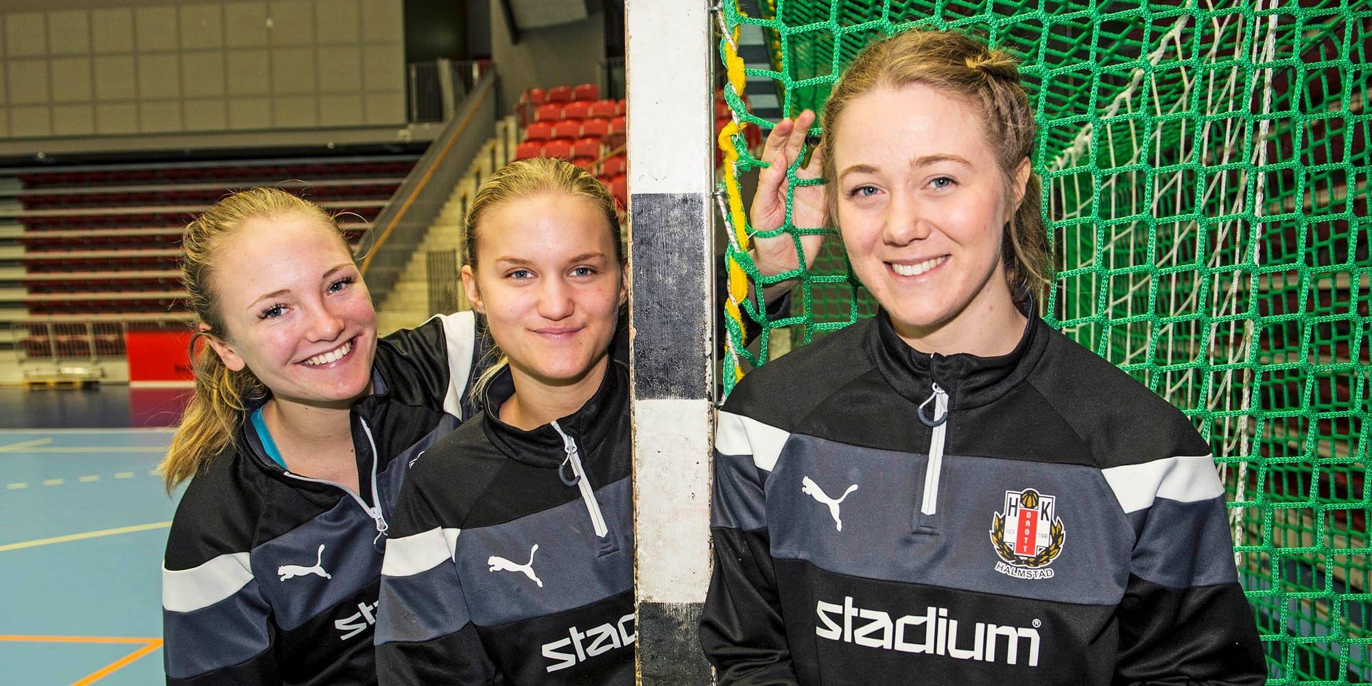 Framtidshopp. Drott-trion, från vänster, Sara Olsson, Amanda Kullenberg och Sally Sivertsson tränade med landslaget på hemmaplan.