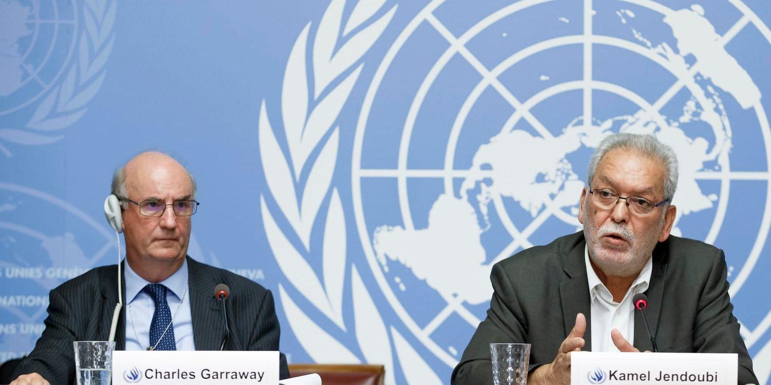 Kamel Jendoubi, till höger, Charles Garraway, som båda ingår den FN-ledda expertgrupp som utrett misstänkta krigsbrott i Jemen under presentationen av den första rapporten i slutet av augusti.