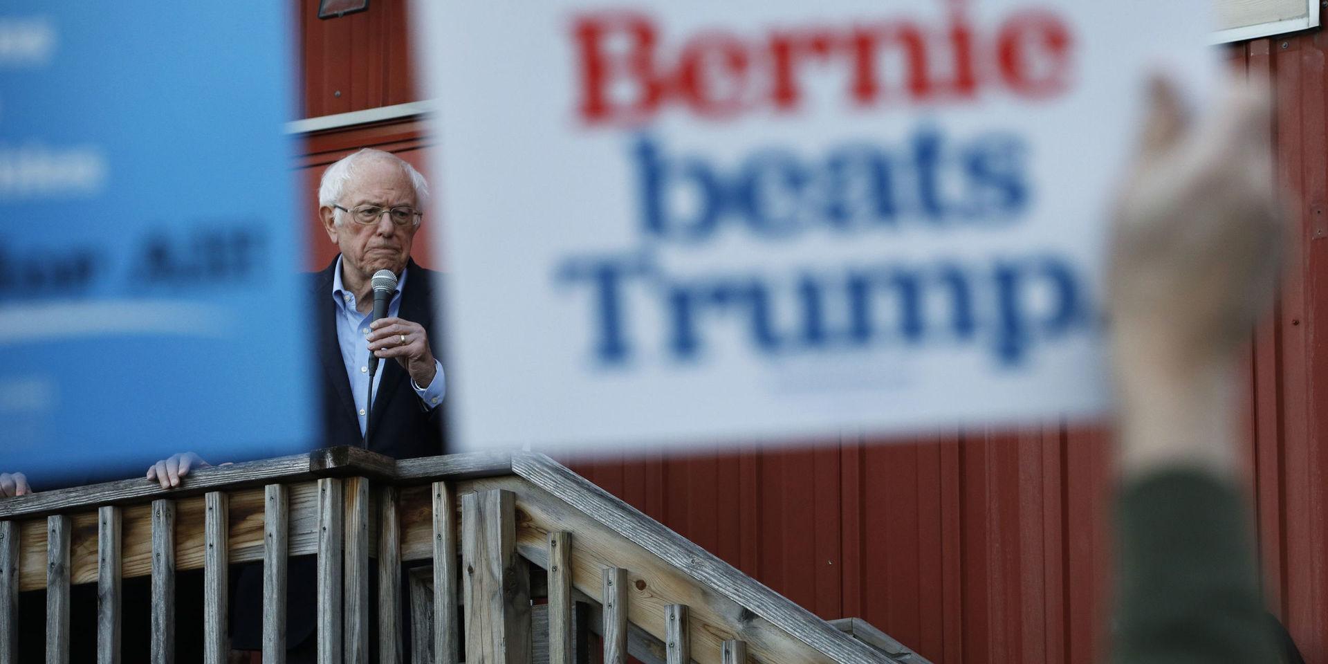 Bernie Sanders har informerats om att Ryssland försöker underblåsa hans kandidatur i Demokraternas primärval, enligt The Washington Post.