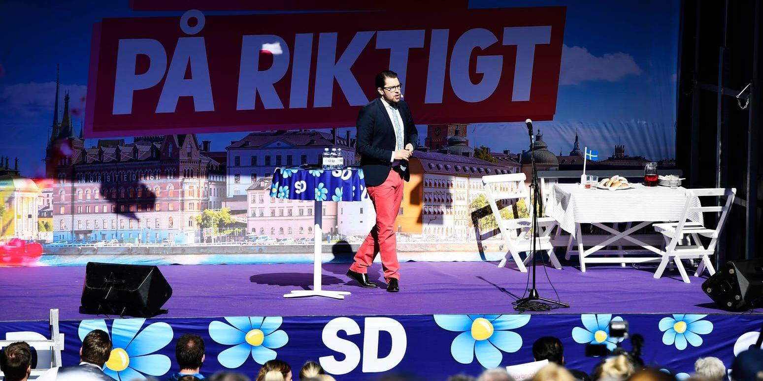 Sverigedemokraternas partiledare Jimmie Åkesson håller vårtal på utomhusteatern på Långholmen i Stockholm.