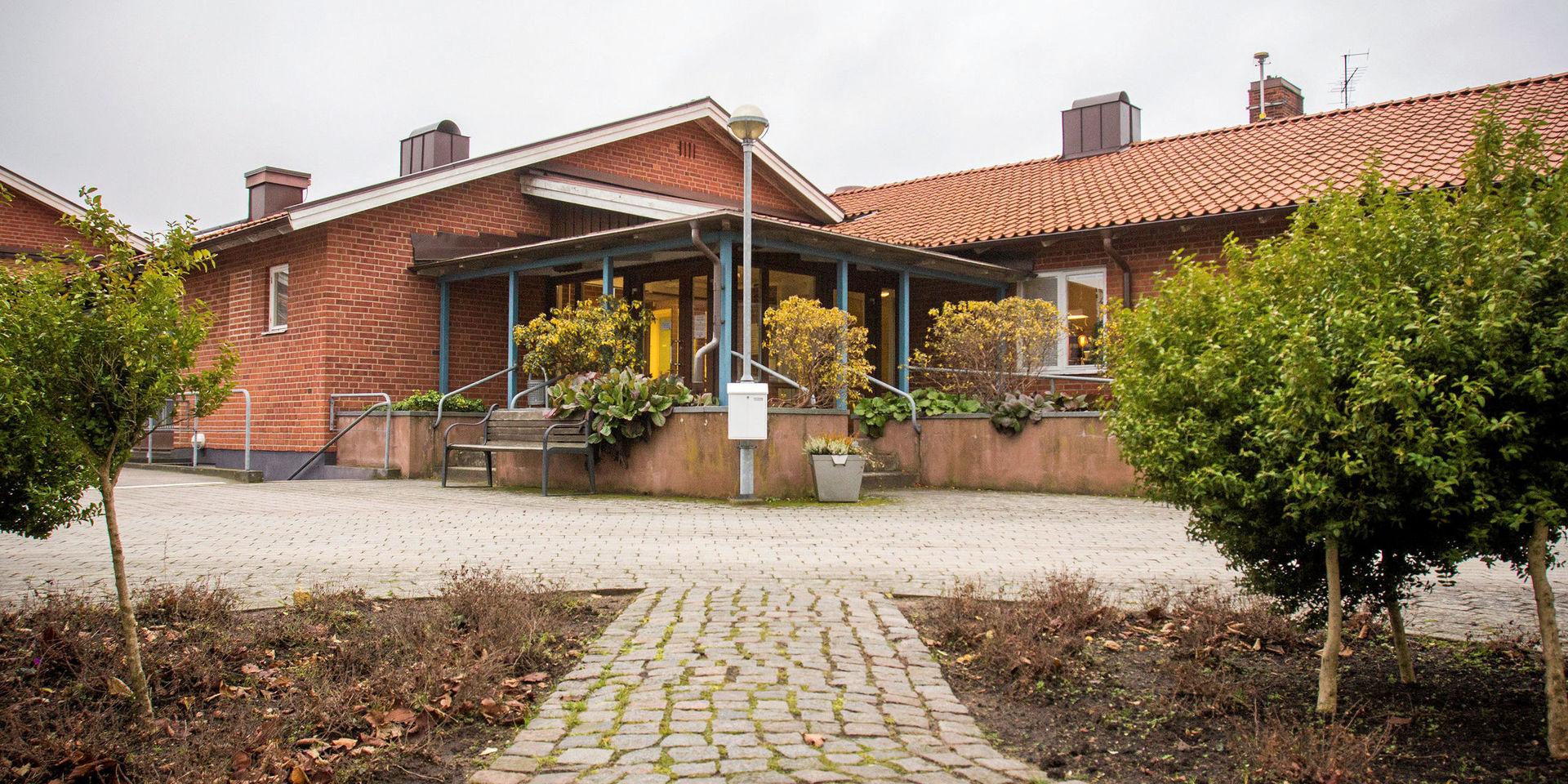 Solhemmet i Veinge är ett av kommunens särskilda boende som återigen får ta emot besök från anhöriga. 