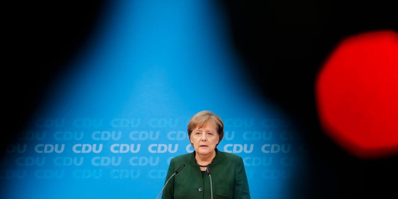 Tysklands förbundskansler Angela Merkel på en pressträff efter ett möte med andra ledare inom sitt kristdemokratiska parti, CDU.