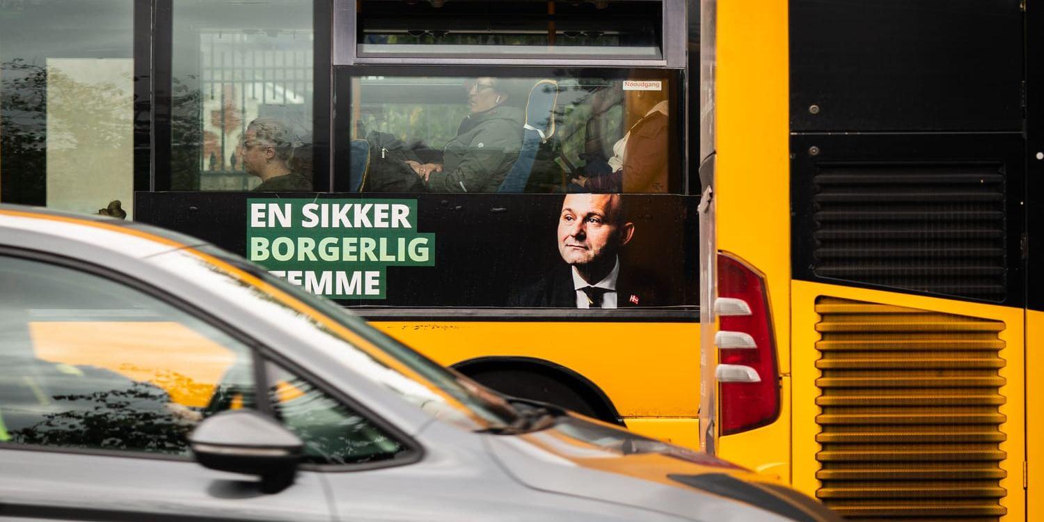 'En säker borgerlig röst', lyder budskapet på en buss i Köpenhamn. Bilden togs den 14 september.