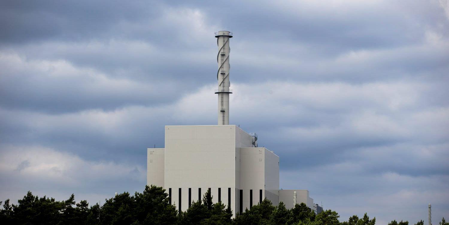 Den tredje reaktorn i Oskarshamn (O3) stod färdig 1985 och kostade då 15 miljarder, skriver insändarskribenten i en replik.